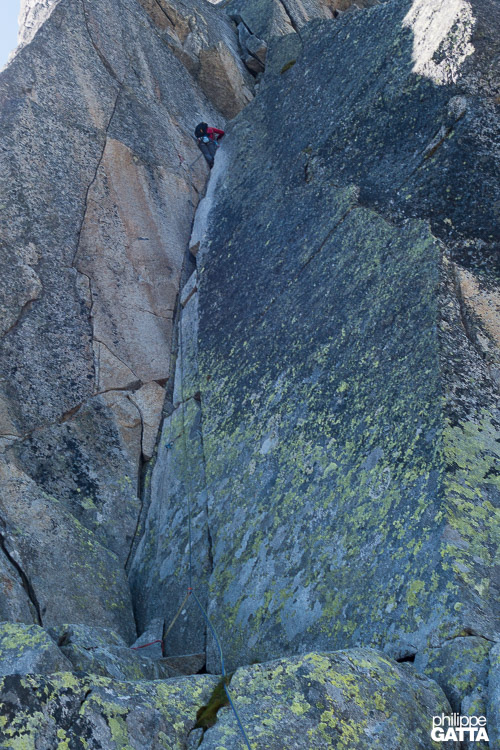 In the famous corner, Aiguille de l'M (© A. Gatta)