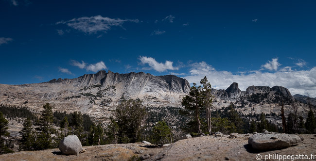 Running in Yosemite (© A. Gatta)