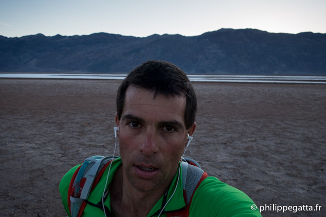 The Salt flat and Badwater are behind (© P. Gatta)