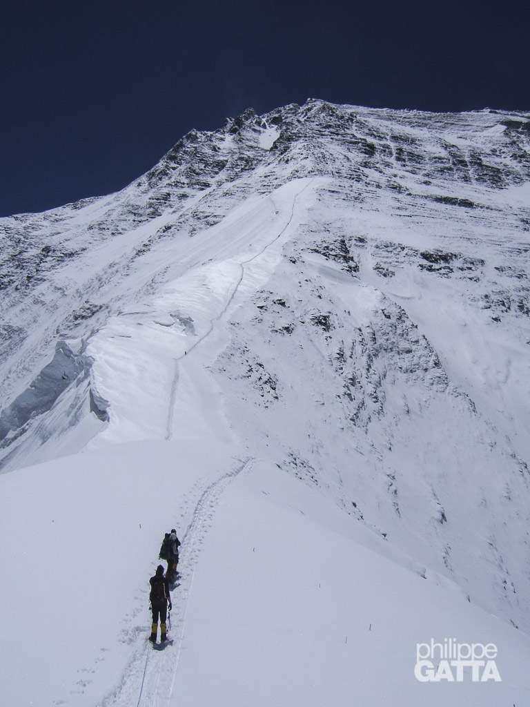 On the way to Everest Camp 2 (© P. Gatta)