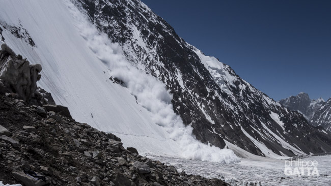 Avalanche on K2 (© P. Gatta)