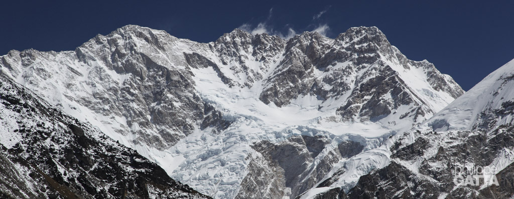 The Southwest face of Kangchenjunga. The main summit is in the center of the photo (© P. Gatta)