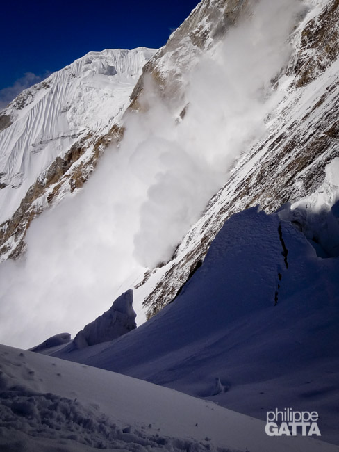 Avalanche from the Peak Chapaev (© P. Gatta)