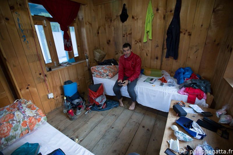 Inside the lodge in Lata Marang, Annapurna (© A. Gatta)