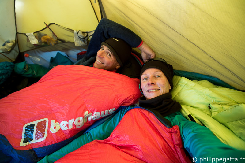 Anna and Philippe at Island Peak base camp (© A. Gatta)