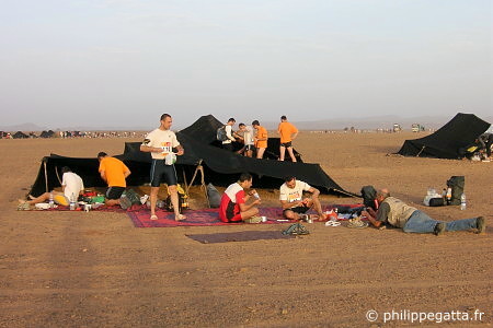 Our tent at the bivouac (© P. Gatta)
