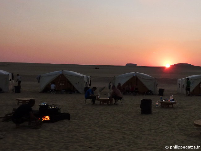 Sunset on the camp (© P. Gatta)