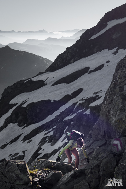 Technical trail on the ridge after Filmoorhütte, Austria (© P. Gatta)