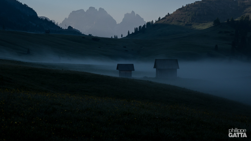 Via Alpina - Sunrise in the Dolomites, Italy (© P. Gatta)