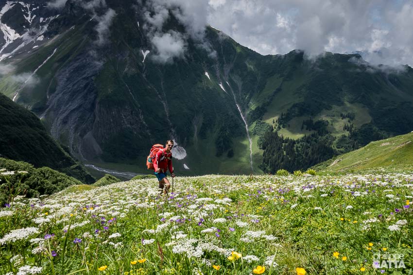 Peaceful scenery after Richetlipass, Switzerland (© A. Gatta)